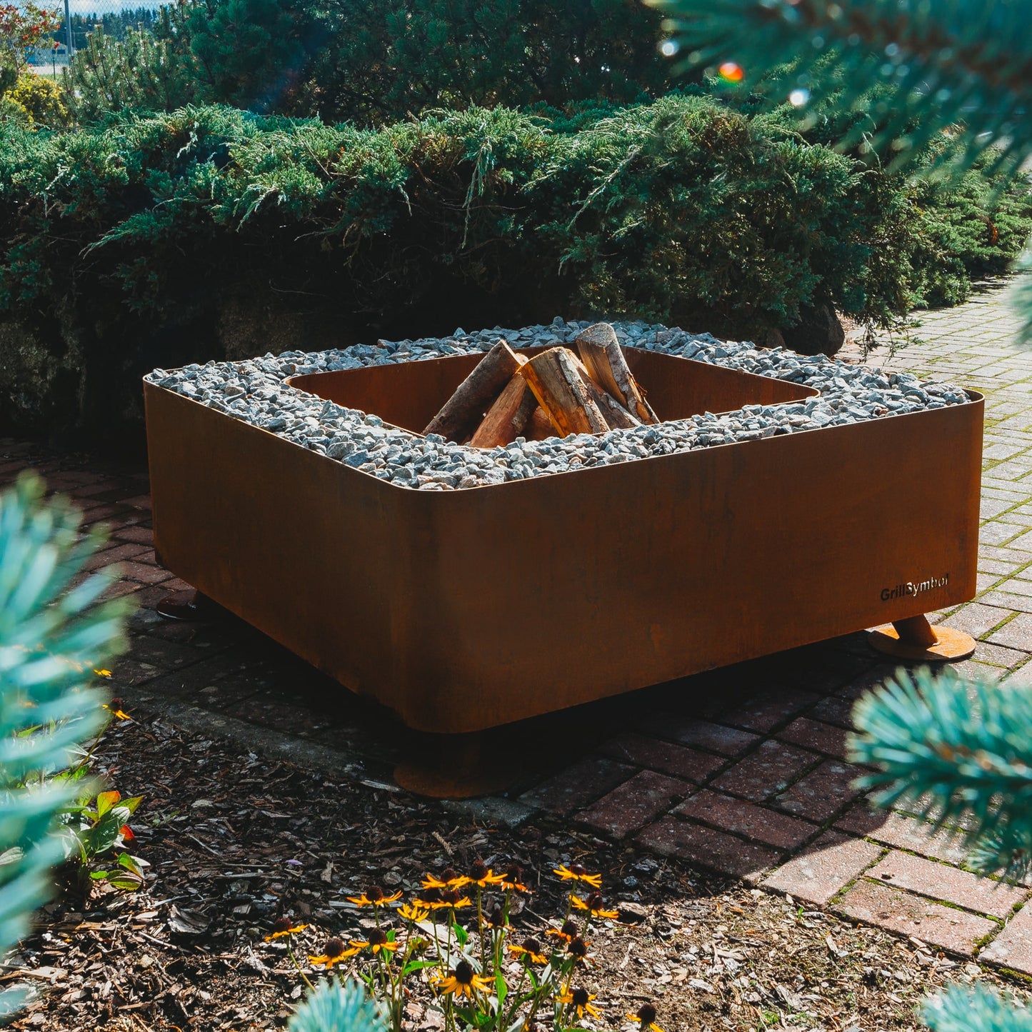 GrillSymbol Corten Steel Fire Pit Fogo(size 120x120x47 cm)